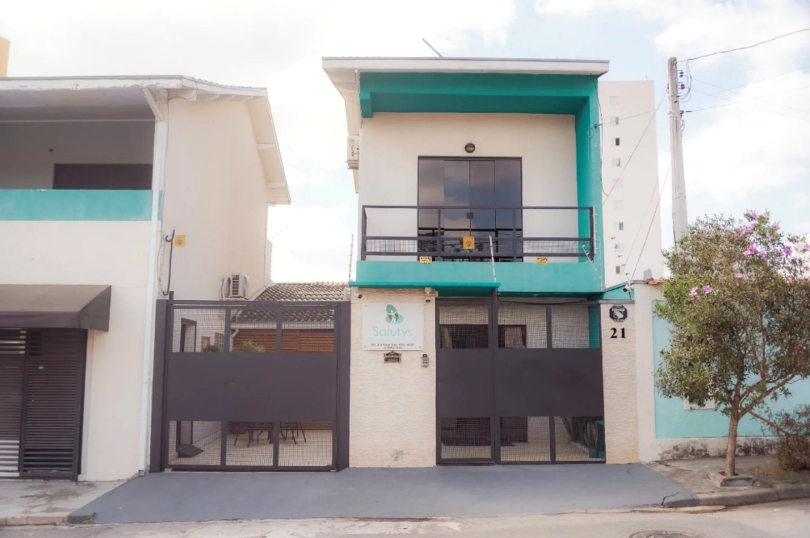 Fachada da clínica